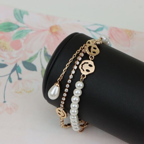 Rose Gold Smiley Face Pearl and Crystal Layered Bracelet, XPBL0671 - Picture 8 of 12